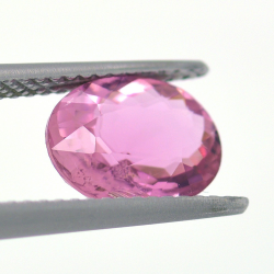 2,03ct.Tourmaline Rubélite Taille Ovale 9,42x7,45mm