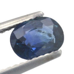 0,95 ct blauer Saphir im Ovalschliff 6,7 x 5,4 mm