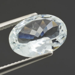 3.73ct Acquamarina in Faccettato Ovale