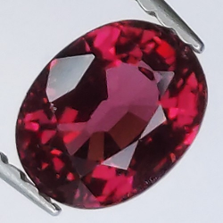 1.17ct Rhodolite Granat Oval Schnitt