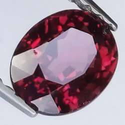 1.17ct Grenat Rhodolite Taille Ovale