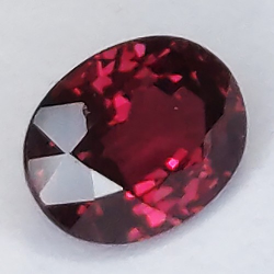 1.17ct Rhodolite Granat Oval Schnitt