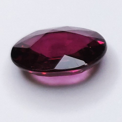 1.95ct Grenat Rhodolite Taille Ovale