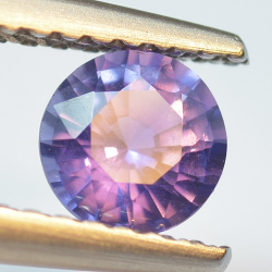 0.64ct Saphir avec Changement de Couleur Taille Ronde