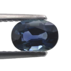 1,08 ct blauer Saphir im Ovalschliff 7,1 x 5,2 mm