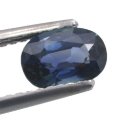 Saphir bleu 1,08 ct taille ovale 7,1x5,2 mm