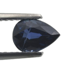 1,23 ct blauer Saphir im Ovalschliff, 7 x 5,1 mm