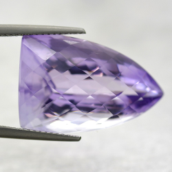 20.02ct Amethyst Fantasie Schnitt mit Schachbrett