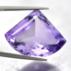 34.66ct Amethyst Fantasie Schnitt