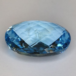 26.33ct Topacio Azul Talla Ovalada Doble Damero