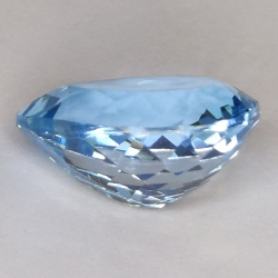 15.12ct Topaze Bleu Taille Poire