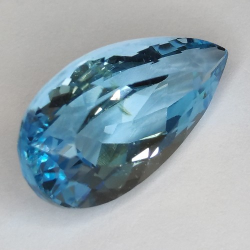 15.71ct Topazio Blu in Facetatto Goccia