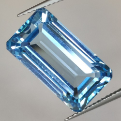 16.80ct Blue Topaz Emerald Cut