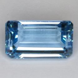 16.80ct Topaze Bleu Taille Émeraude