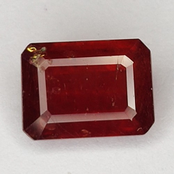 2,40ct Rubin smaragdschliff 8x6mm