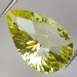 6.07ct Quartz Citron Taille Poire Concave Damier