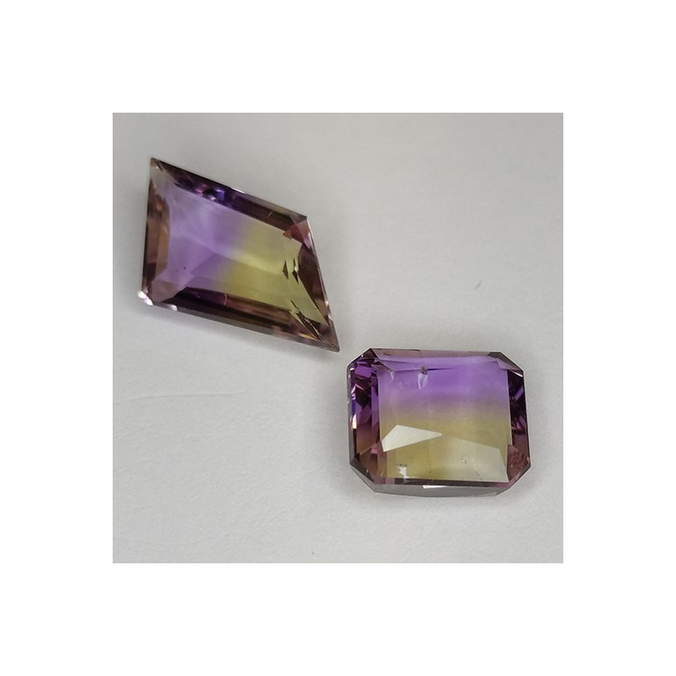 6.95ct  Ametrino Talla Esmeralda y Fantasia