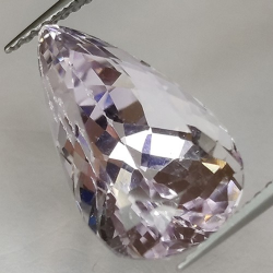 8.23ct Kunzit Birne Schnitt