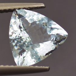 2.88ct Aquamarine Trilliant Cut