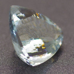 2.88ct Acquamarina Taglio Trilliant