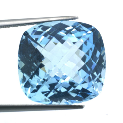 30,48ct Swiss BlueTopaz Cuishon Cut