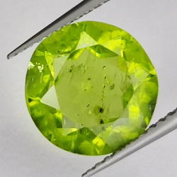 Gema de PERIDOTO VERDE en TALLA REDONDA de 3.8ct. 10x10mm.