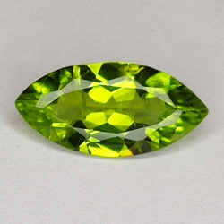 Gema de PERIDOTO VERDE en TALLA MARQUISA de 2.51ct. 13x6mm.