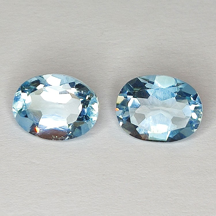 Gemas de TOPACIO AZUL en TALLA OVAL de 4.65ct. 7.0 X 9.1 mm.