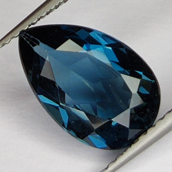 Gemas de TOPACIO AZUL en TALLA FANTASIA de 2.03ct. 9X7mm.