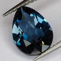 Gemas de TOPACIO AZUL en TALLA FANTASIA de 2.03ct. 9X7mm.