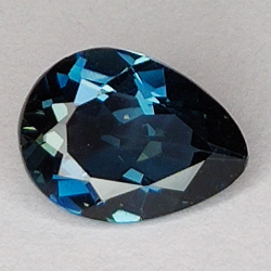 Gemas de TOPACIO AZUL en TALLA FANTASIA de 2.03ct. 9X7mm.