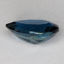 Gemas de TOPACIO AZUL en TALLA FANTASIA de 2.03ct. 9X7mm.