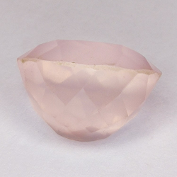 Gema de CUARZO ROSA en TALLA OVAL de 14.15ct. 16x13mm.