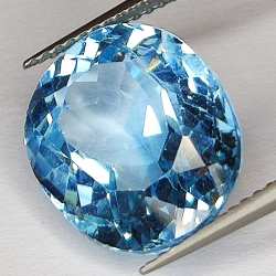 Gemas de TOPACIO AZUL en TALLA FANTASIA de 3.12ct. 7X11mm.