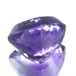 21,42 ct Amethyst im Billionenschliff, 17,46 x 16,87 mm