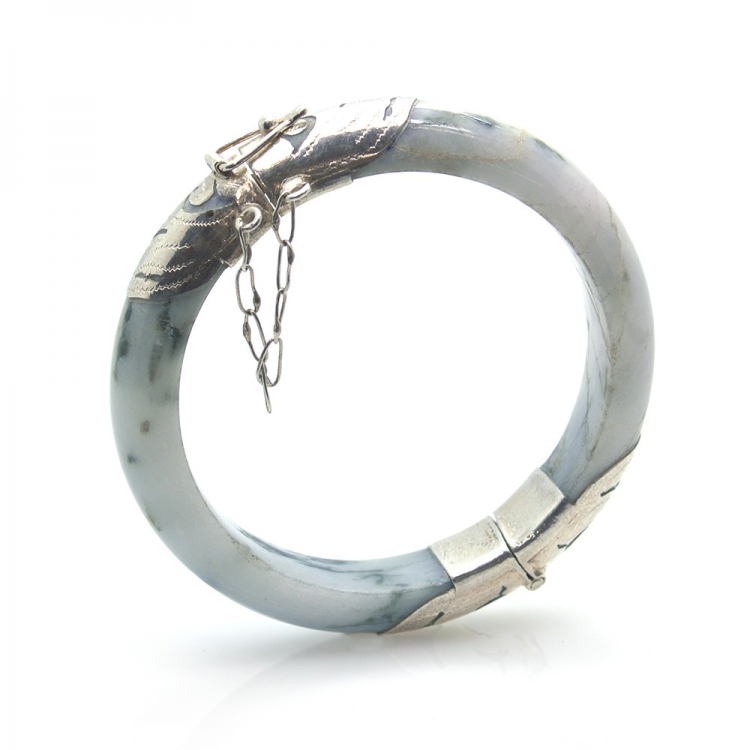 Armband aus Jade und 925 Sterling Silber