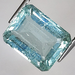 2.42ct Aigue-marine Taille Émeraude