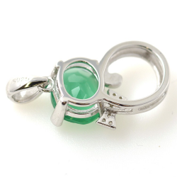 Pendentif de différentes pierres précieuses et argent 925