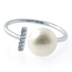 Adjustable Pearl and 925 Silver Ring