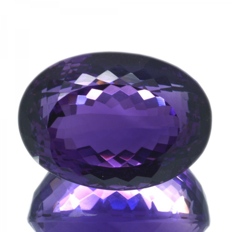 43,28 ct Amethyst im Ovalschliff 24,19 x 17,39 mm