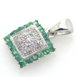 Smaragd, Diamanten und 925er Silberanhänger