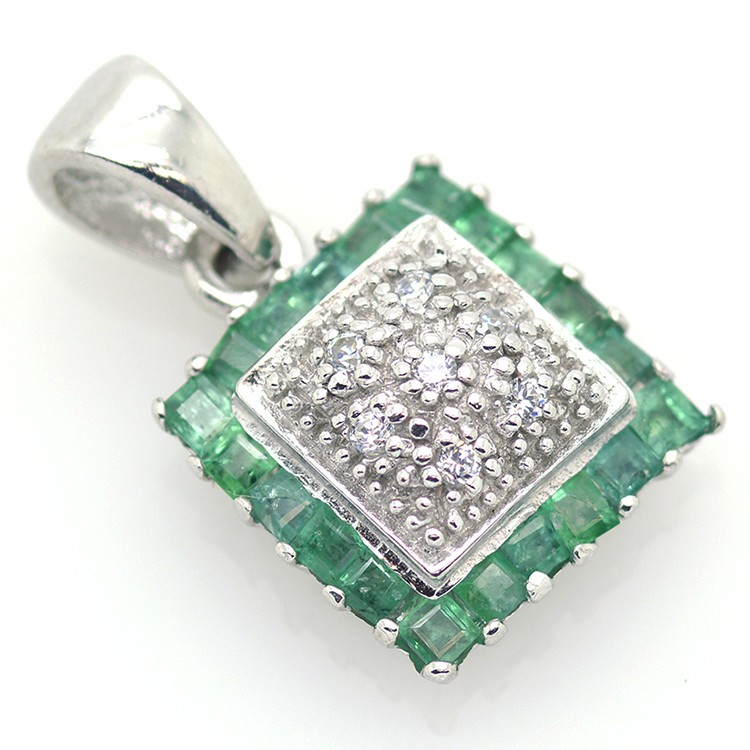 Pendentif émeraude, diamants et argent 925