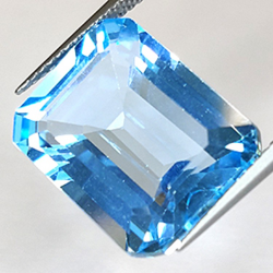 16.65ct Schweizer Blau Topas Smaragd Schnitt