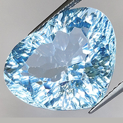 13.85ct Swiss Blue Topaz Heart Millenium Cut