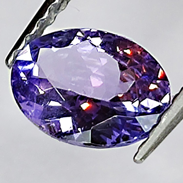 Tanzanite da 0,88 ct taglio ovale 6x5mm