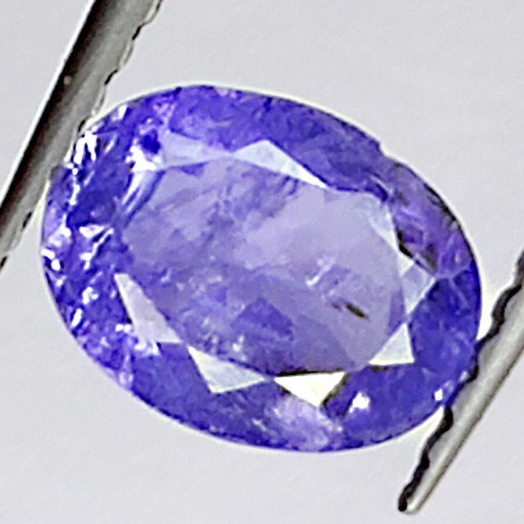 0,90 ct. Tanzanite taglio ovale 7,14x5,40 mm