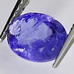 0,90 ct. Tanzanite taglio ovale 7,14x5,40 mm