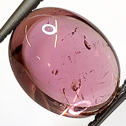 2,16 ct ovaler rosa Turmalin-Cabochon, 9,20 x 7,19 mm