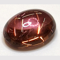 2,16 ct ovaler rosa Turmalin-Cabochon, 9,20 x 7,19 mm