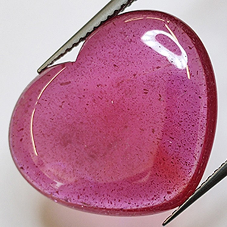 21.27ct Rubino Cabochon Cuore